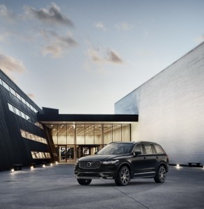 nya-volvo-xc90-2015-003-778x800