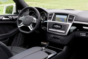 2013-Mercedes-Benz-GL-63-AMG-MEDIUM-Interior