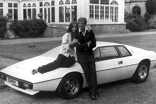 The spirit of 007! – The Thrill of Driving